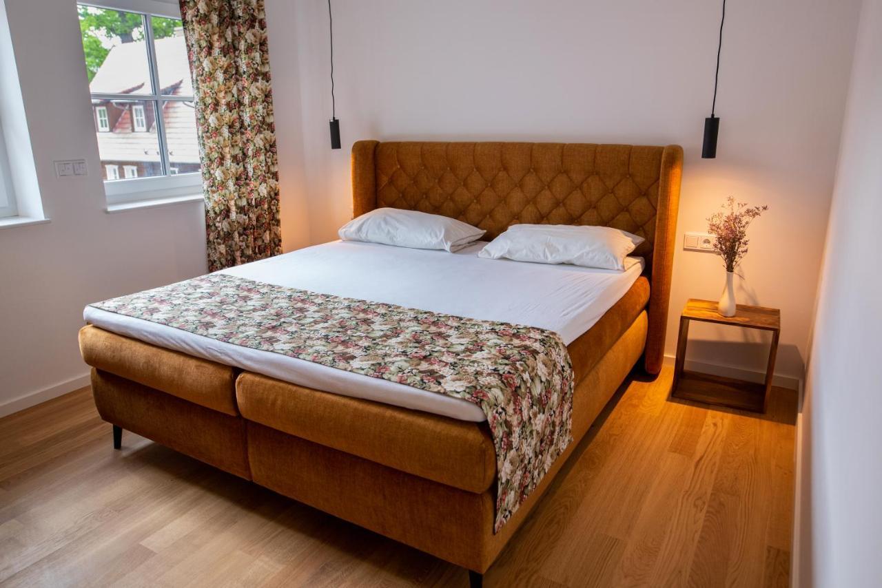 Vierseitenhof Appartements ブルク エクステリア 写真